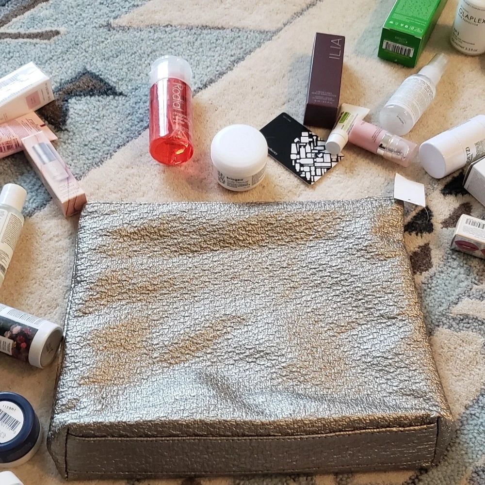 NWT Silver Textured Makeup Case